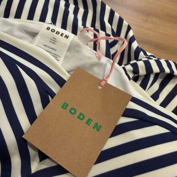 Boden Clean Sweetheart Swimsuit Navy Ivory Stripe Chevron 4R NWT - Picture 9 of 12